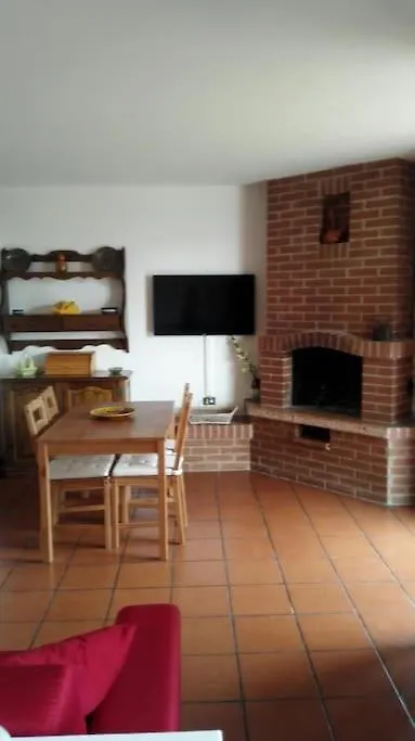 Apartment Appartamento Belvedere Navene Italy